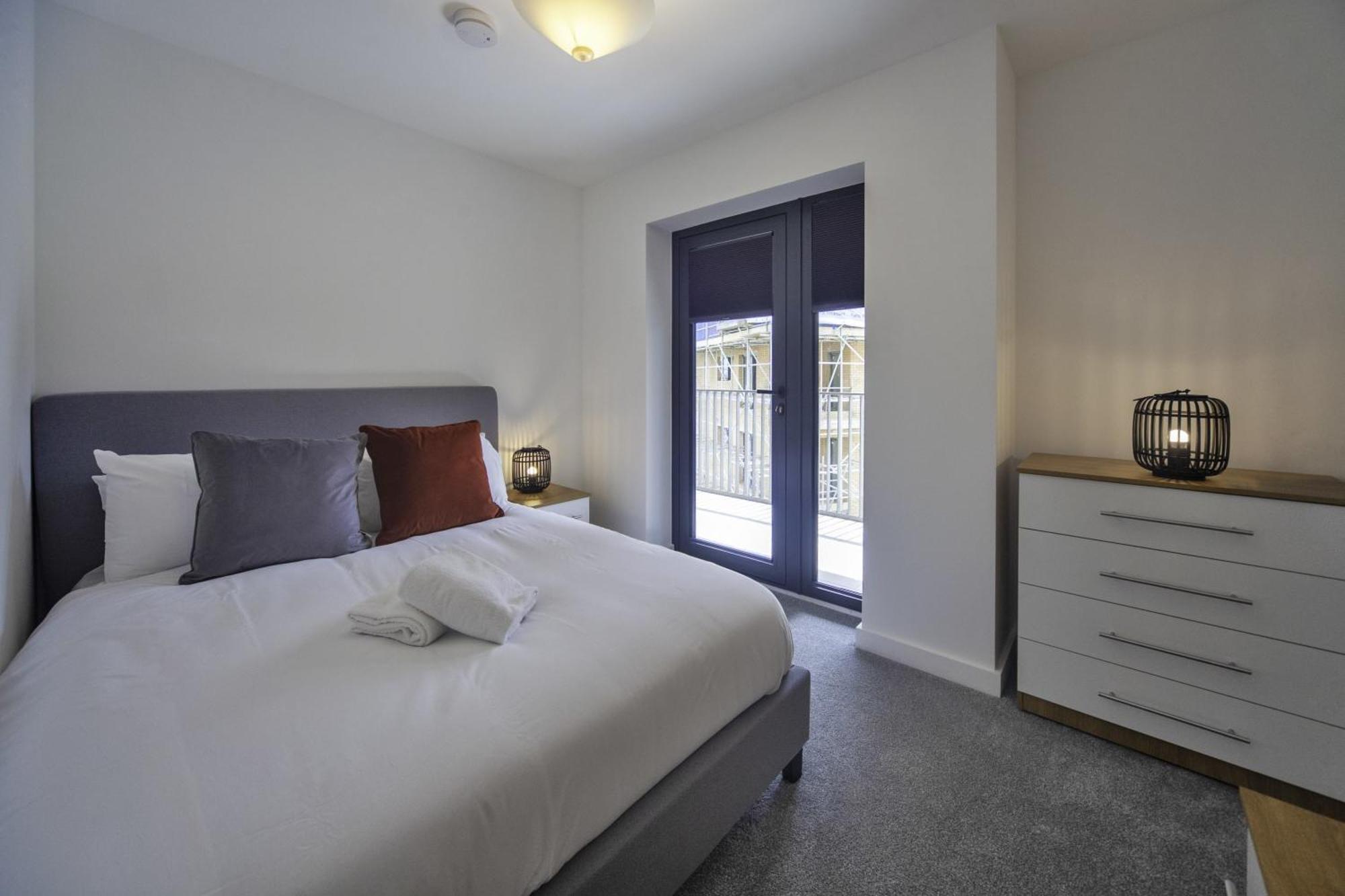 Lovely 2 Bedroom Apartment In Central Ashford Ashford  Buitenkant foto