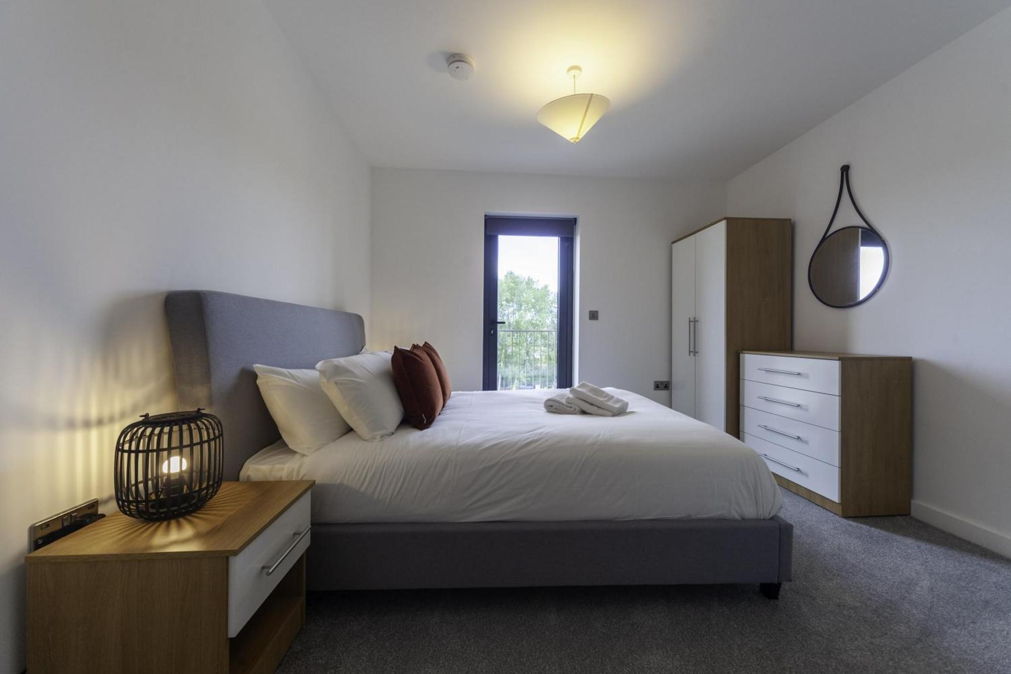 Lovely 2 Bedroom Apartment In Central Ashford Ashford  Buitenkant foto