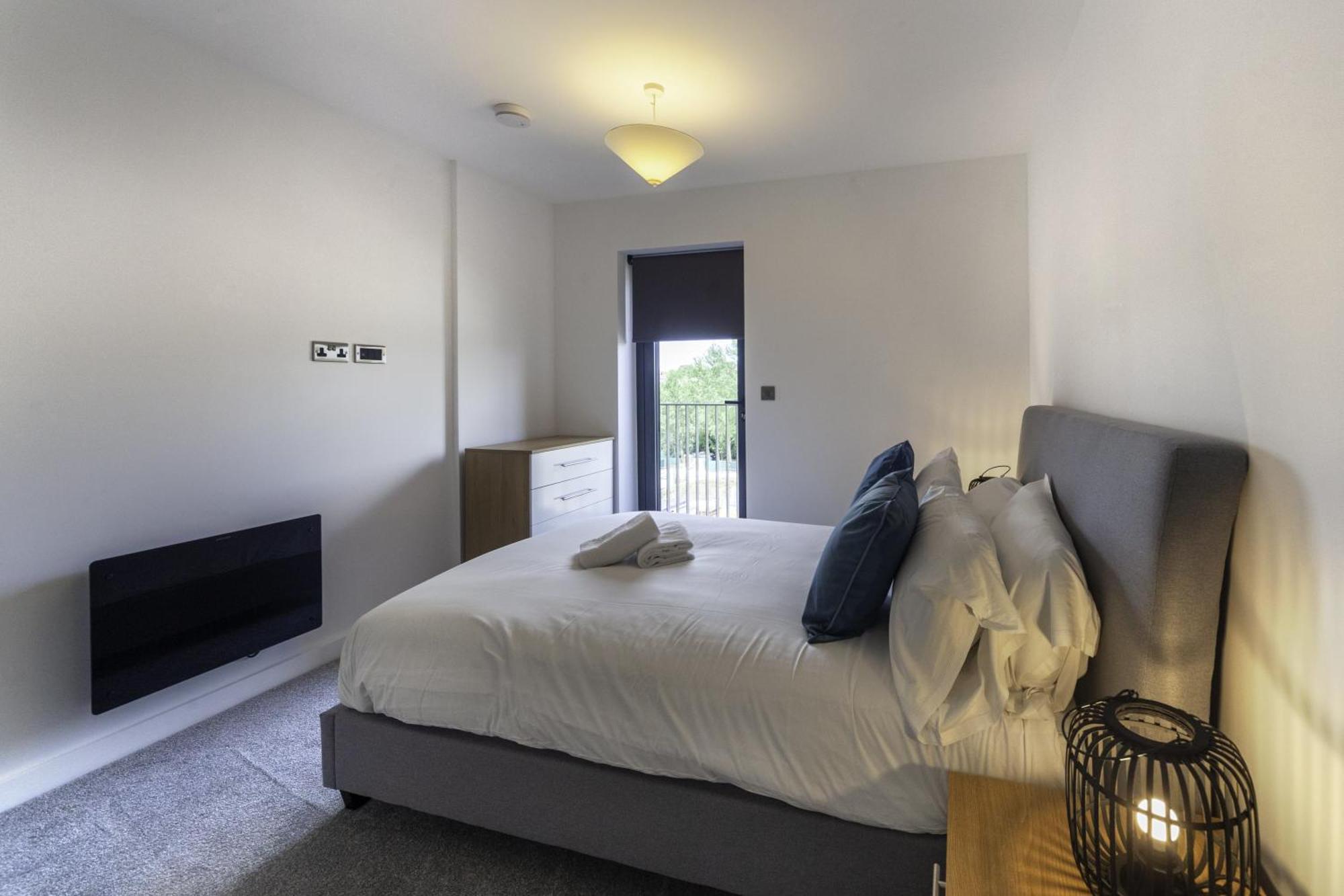 Lovely 2 Bedroom Apartment In Central Ashford Ashford  Buitenkant foto